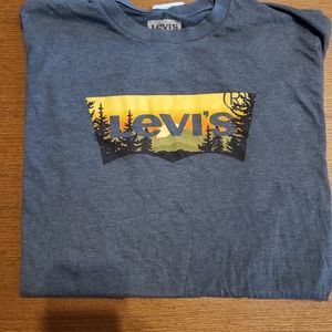 Vintage Levi's shirt.